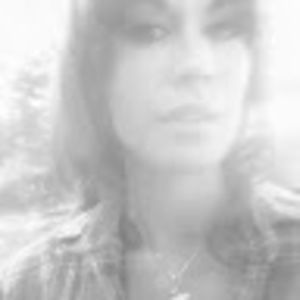 Meet your Posher, Cassandra